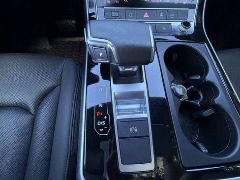 Used 2022 Audi Q7 3.0T Premium Plus AWD/4WD image 25