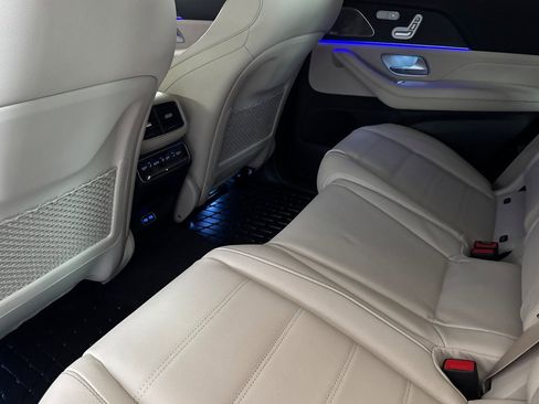 New 2025 Mercedes-Benz GLS 580 4MATIC image 13