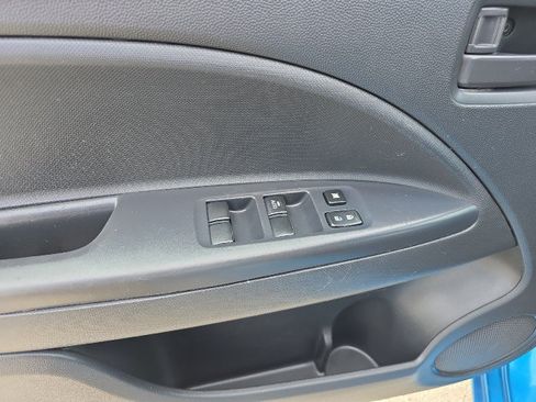 Used 2018 Mitsubishi Mirage G4 ES FWD image 13