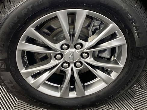 Used 2022 Cadillac XT5 Premium Luxury image 32