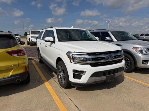 Used 2024 Ford Expedition Max Limited image 2