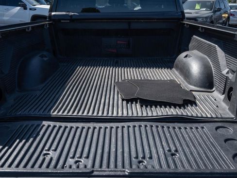 Used 2017 RAM 1500 Express AWD/4WD image 8