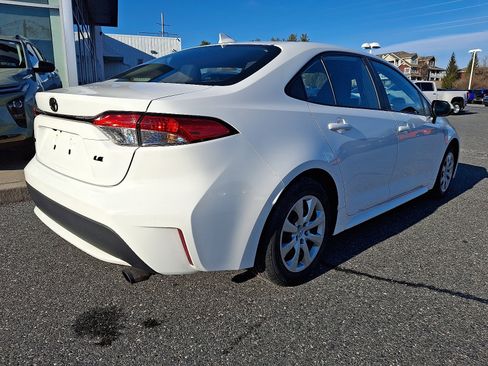 Used 2020 Toyota Corolla LE image 7