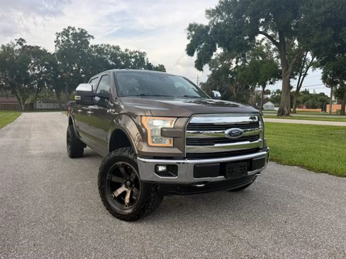 Used 2015 Ford F150 Lariat w/ Equipment Group 502A Luxury AWD/4WD image 3
