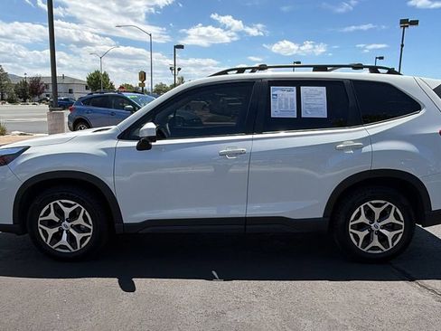 Used 2023 Subaru Forester Premium AWD/4WD image 6