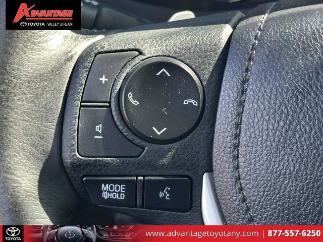 Used 2017 Toyota Corolla SE w/ Carpet Mat Package (TMS) FWD image 22