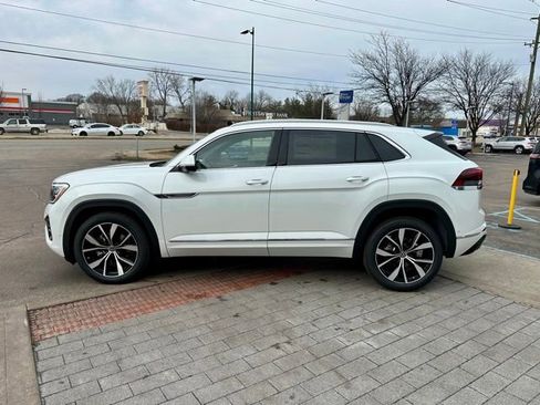 New 2026 Volkswagen Atlas Cross Sport SEL Premium R-Line AWD/4WD image 4