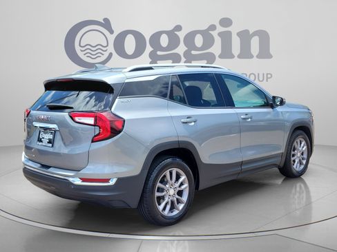 Used 2023 GMC Terrain SLT FWD image 5