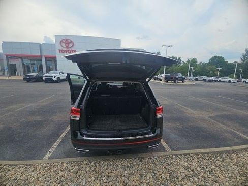 Used 2024 Volkswagen Atlas SEL AWD/4WD image 23
