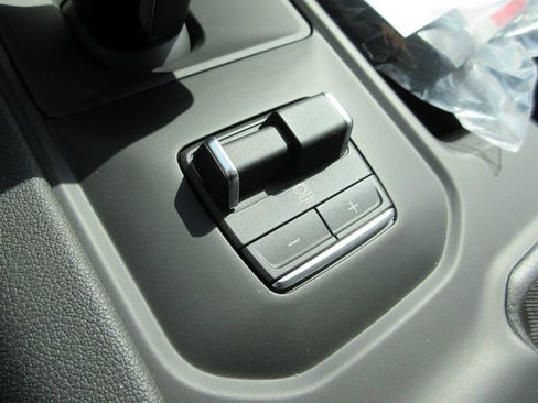 New 2026 GMC Sierra 1500 AT4 w/ AT4 Premium Package AWD/4WD image 19