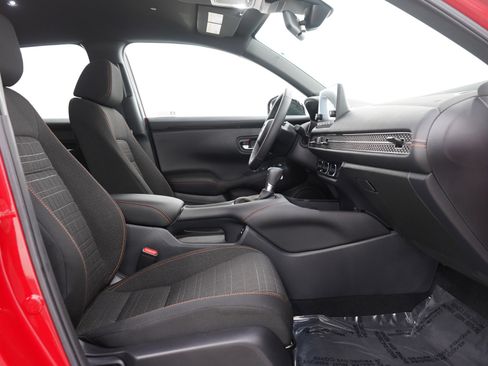Used 2024 Honda HR-V Sport image 11
