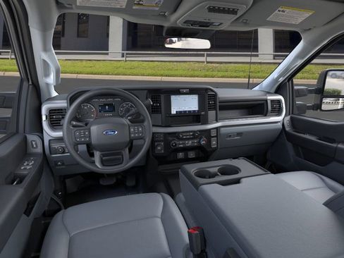 New 2026 Ford F350 XL w/ XL Chrome Package image 9