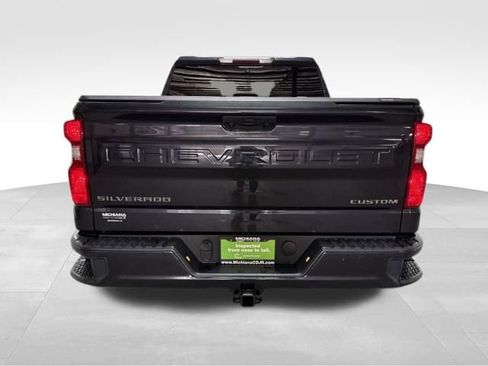 Used 2022 Chevrolet Silverado 1500 Custom image 8