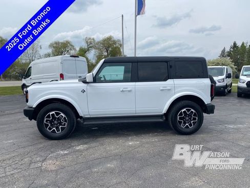 Used 2025 Ford Bronco Outer Banks AWD/4WD image 5