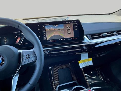 New 2026 BMW X2 xDrive28i w/ Technology Package AWD/4WD image 9