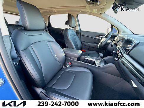 New 2026 Kia Sportage EX w/ EX Panorama Roof Package FWD image 14