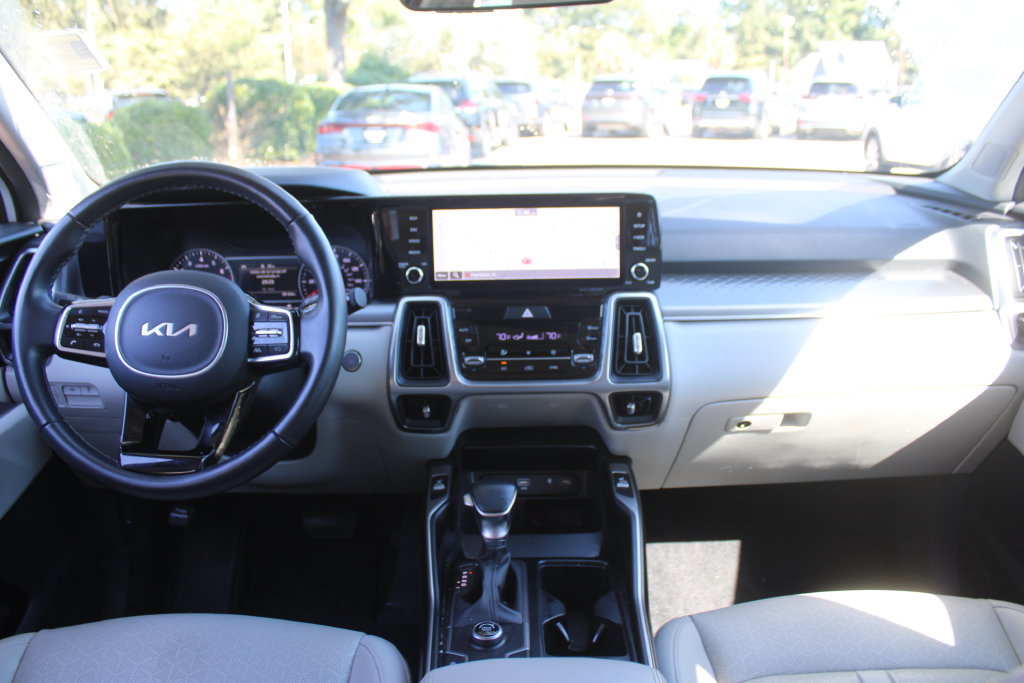 Certified 2023 Kia Sorento S w/ Panoramic Sunroof Package FWD image 23