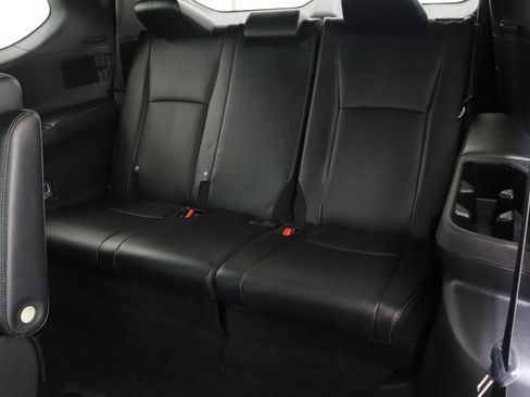 Used 2024 Toyota Grand Highlander AWD Hybrid image 33