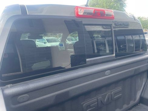 Used 2025 GMC Canyon Elevation w/ Convenience Package RWD image 10