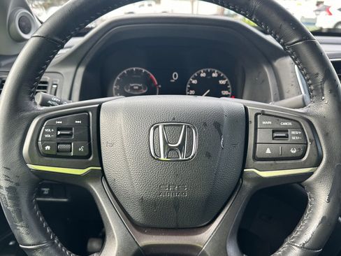 Used 2025 Honda Ridgeline Sport image 26