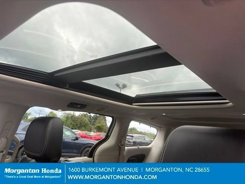 Used 2023 Chrysler Pacifica Limited w/ Uconnect Theater Family Group AWD/4WD image 23