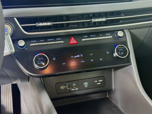 Used 2025 Hyundai Sonata SEL FWD image 15
