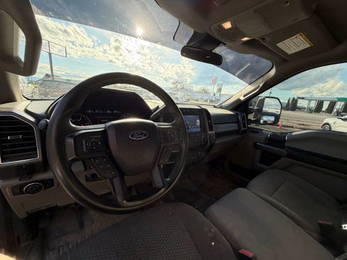 Used 2021 Ford F250 XLT w/ FX4 Off-Road Package AWD/4WD image 7