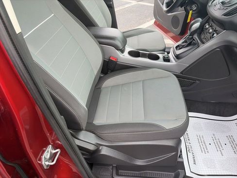 Used 2014 Ford Escape SE FWD image 28