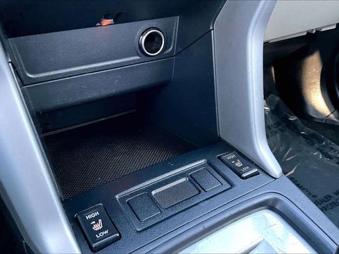 Used 2016 Subaru Forester 2.5i Premium w/ All-Weather Package image 36