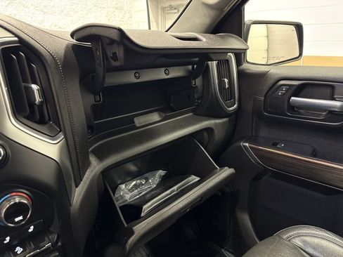 Used 2020 Chevrolet Silverado 1500 LT Trail Boss AWD/4WD image 27
