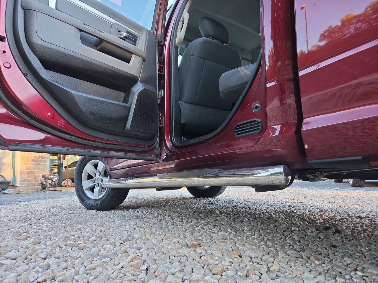 Used 2019 RAM 1500 Classic SLT AWD/4WD image 20
