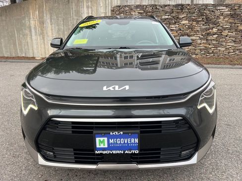 Certified 2023 Kia Niro EX Touring image 9