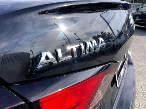 Used 2022 Nissan Altima 2.5 SV w/ SV Premium Package image 30