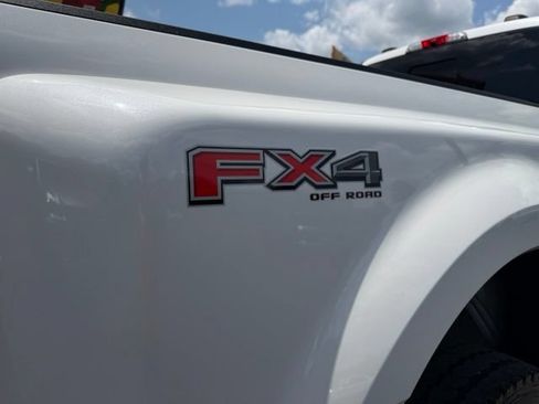 Used 2023 Ford F450 Platinum w/ FX4 Off-Road Package AWD/4WD image 34
