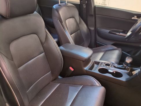 Used 2020 Kia Sportage SX image 11