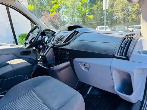 Used 2018 Ford Transit 350 XLT RWD image 34
