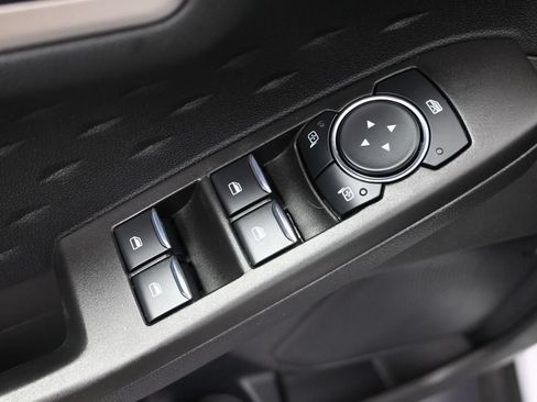Used 2020 Ford Escape SE FWD image 11