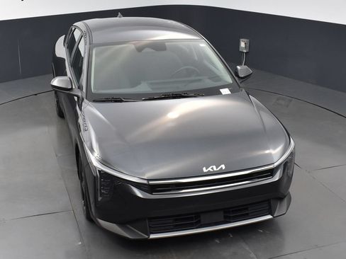 Used 2025 Kia K4 EX FWD image 16