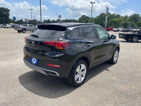 Used 2024 Buick Encore GX Preferred AWD/4WD image 6