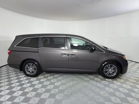 Used 2013 Honda Odyssey EX image 4