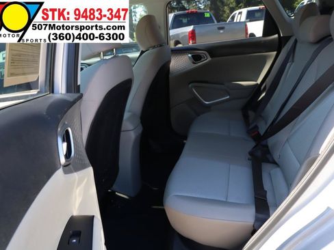 Used 2021 Kia Soul LX FWD image 13