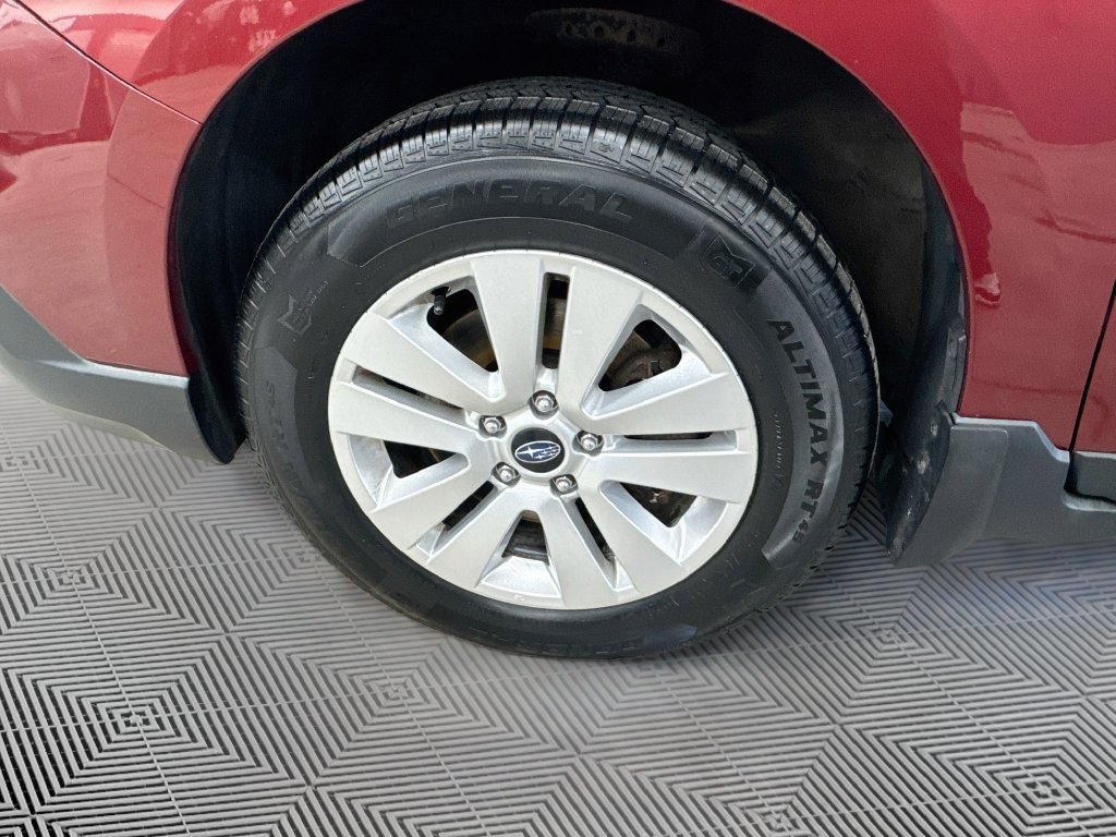 Used 2017 Subaru Outback 2.5i Premium AWD/4WD image 32