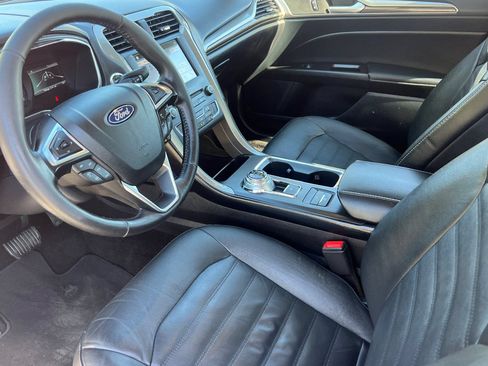 Certified 2018 Ford Fusion Energi SE FWD image 11