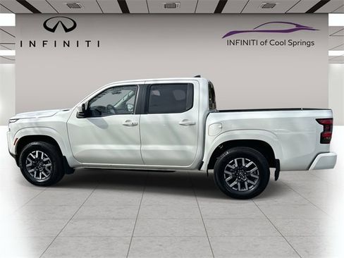 Used 2024 Nissan Frontier SL w/ Technology Package image 4