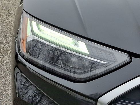 Certified 2023 Audi Q5 2.0T Premium w/ Convenience Package image 9