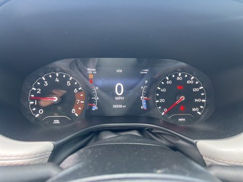 Used 2022 Jeep Compass Limited image 23