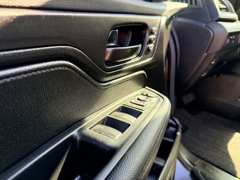 Used 2024 Honda Odyssey EX-L image 19