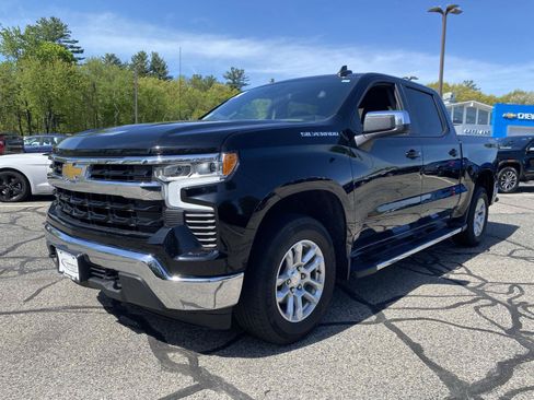 Used 2024 Chevrolet Silverado 1500 LT AWD/4WD image 1