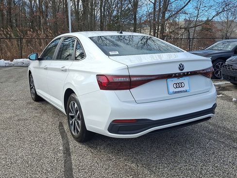 Used 2025 Volkswagen Jetta S image 4