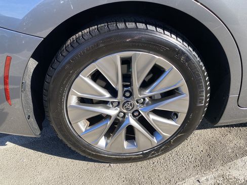 Used 2023 Toyota Mirai w/ Advanced Technology Package RWD image 15